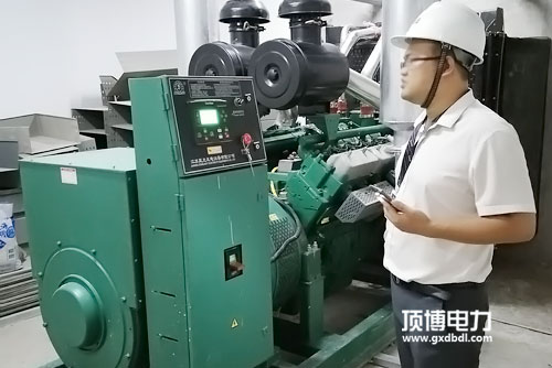 你不知的柴油發(fā)電機(jī)組使用油門誤區(qū)，大還是?。?/></p><p style=