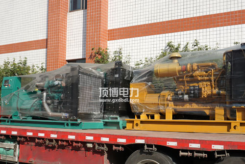 柴油發(fā)電機組蓄電池上白色粉末是什么？怎么產(chǎn)生的？