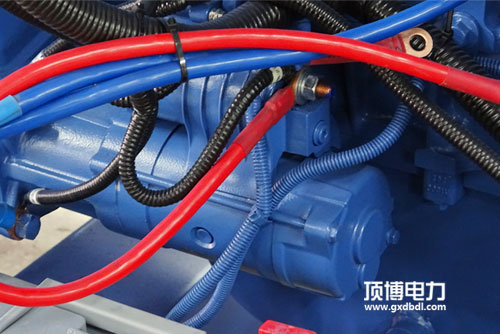 帕金斯發(fā)電機(jī)組機(jī)油里有水？高手的3種方法處理！